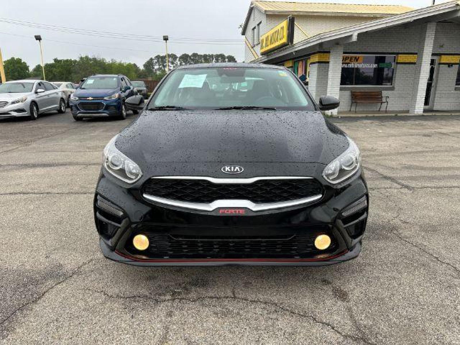 2020 BLACK Kia Forte FE (3KPF24AD4LE) with an 2.0L L4 DOHC 16V engine, Continuously Variable Transmission transmission, located at 2715 W Pioneer Pkwy, Arlington, TX, 76013, (817) 265-9009, 32.710262, -97.153236 - Photo #4